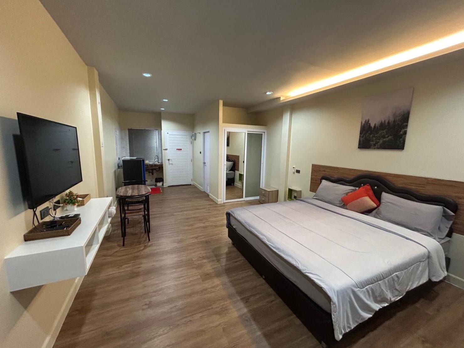 Triple J Hometel Bang Tao Beach  Exterior foto